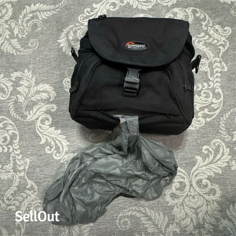 Lowepro nova aw